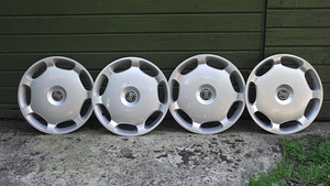 VOLVO R15