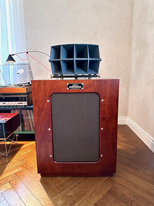 Line Magnetic LM-812 Iconic High-End Speakers