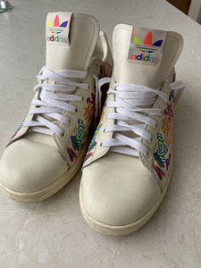 Кроссовки Adidas, размер 42 (1 фото из 4)