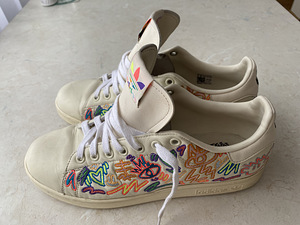 Кроссовки Adidas, размер 42 (2 фото из 4)