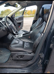 VOLVO xc60 151kw (7 foto / 10)