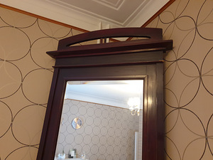 Зеркало в стиле модерн (3 фото из 3)