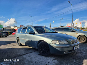 Volvo v70 (5 фото из 9)