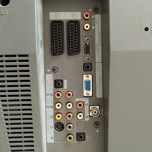 Samsung LE26R51BS teler + seinakinnitus (3 foto / 3)