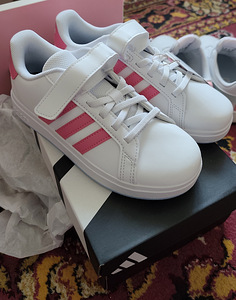 Новые кроссовки Adidas 32 (1 фото из 5)
