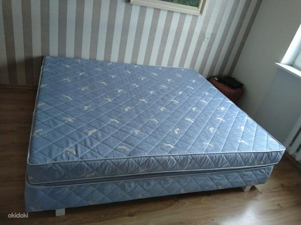 Континентальная кровать (фото #3)