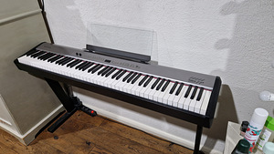Digitaalne klaver Roland FP-2 (1 foto / 3)