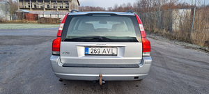Volvo V70 2005 (3 foto / 13)