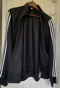 Более тонкая ветровка/куртка Adidas с сетчатой подкладкой, р (3 фото из 6)