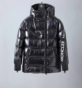 Uus vest Moncler (5 foto / 7)