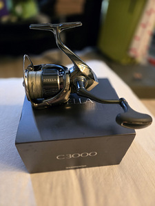 Shimano Stella C3000FG (1 foto / 1)