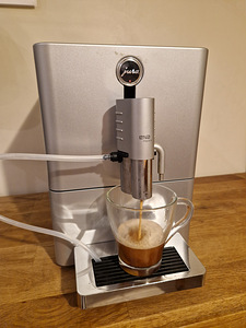 Полностью автоматическая кофемашина Jura ENA mikro 9
