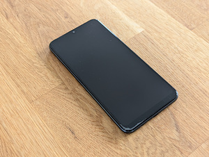 Samsung Galaxy A10 2GB/32GB (4 foto / 5)