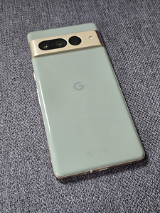 Google Pixel 7 Pro 12/128GB (3 foto / 7)
