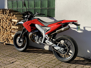 Aprilia SX50 2T AM-kat (6 foto / 10)