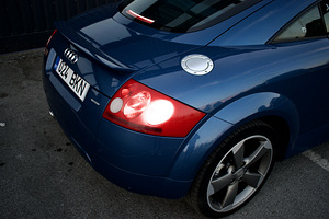 Audi TT 1.8T 132kw QUATTRO (9 foto / 14)