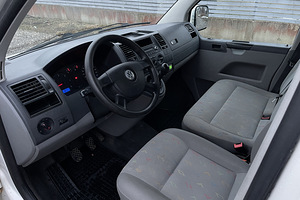 Volkswagen Transporter T5 1.9TDI 77kw 2005 (11 foto / 13)
