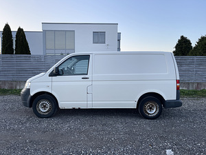 Volkswagen Transporter T5 1.9TDI 62kW (2 foto / 13)