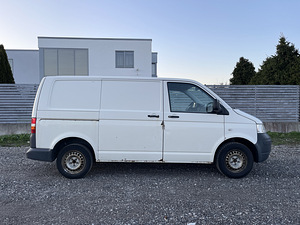 Volkswagen Transporter T5 1.9TDI 62kW (5 foto / 13)