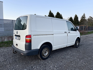 Volkswagen Transporter T5 1.9TDI 62kW (6 foto / 13)