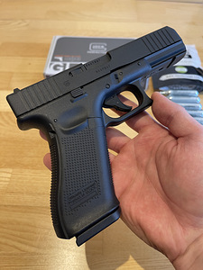 UUS UMAREX Glock 17 gen 5 Airsoft 6mm püstol CO2 Blowback (10 foto / 10)