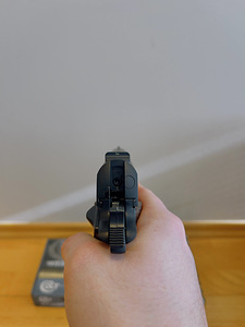 НОВЫЙ UMAREX Colt 1911 Classic пневматический пистолет 4,5 м (6 фото из 9)