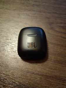 JBL TUNE 220TWS juhtmevabad kõrvaklapid (3 foto / 3)