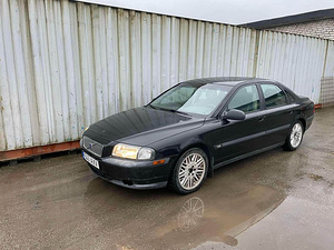Volvo S80 2.5 TDI 103kw manuaal (4 foto / 10)