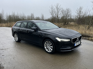 2018 Volvo V90 T5 (3 foto / 11)