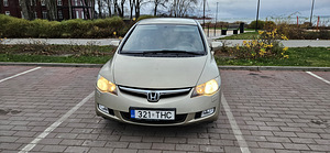 Honda Civic 1.8 automat 2008 (4 foto / 7)