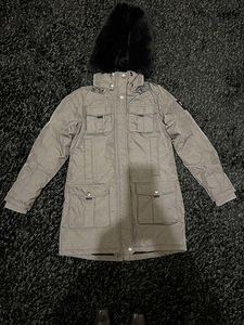Müüa talveparka. Продается зимняя парка