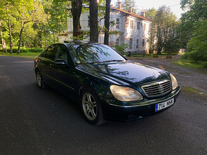 Мерседес-Бенц S320 (3 фото из 8)