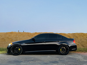 BMW 330d Lci (10 foto / 11)