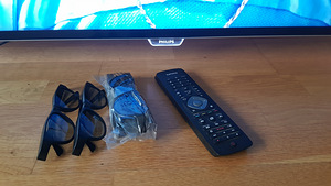 Philips 4K UHD LED Android Smart TV 3D Ambilight 55" (5 foto / 8)