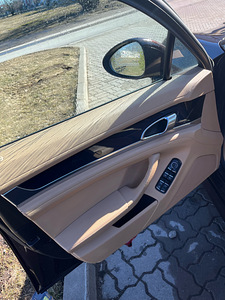 Porsche Panamera (3 foto / 6)