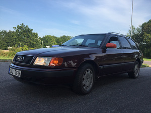 Müüa Audi 100