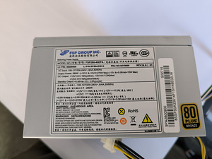 Блоки питания ATX (7 фото из 8)
