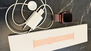 Apple Watch Series 5 , 44 mm (2 foto / 3)