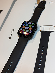 Apple Watch 8 45mm GPS Midnight (2 foto / 3)