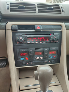 Audi A4 2.0 96kW (3 foto / 7)