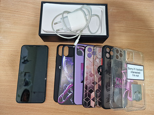 iPhone 11 Pro Max 64 GB Silver (6 foto / 7)