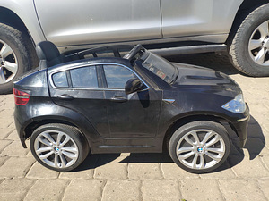 Laste elektriauto BMW x6 (3 foto / 7)