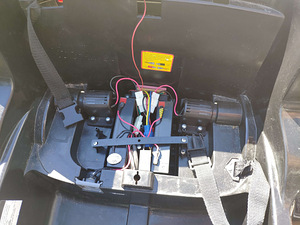 Laste elektriauto BMW x6 (6 foto / 7)