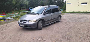 Chrysler Voyager 3.3 V6 116kw Atm (6 foto / 10)