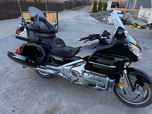 Honda goldwing gl1800 (7 foto / 10)