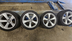 Шины и диски BMW (1 фото из 5)
