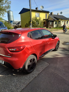 Renault clio (3 фото из 6)