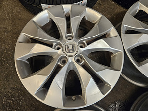 Honda Original Veljed R 17 (4 foto / 5)