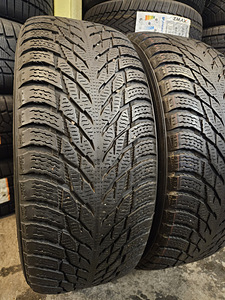 215 55 R 17 Nokian Hakkapeliitta R3 (2 foto / 5)