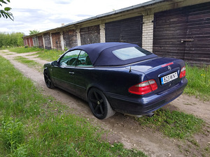 Mercedes-benz clk320 cabrio (11 foto / 11)